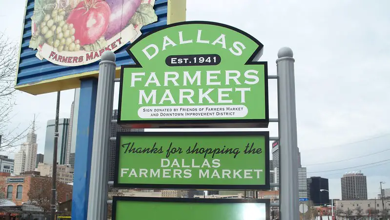 EATING SEASONALLY IS A SNAP - Dallas Farmers Market